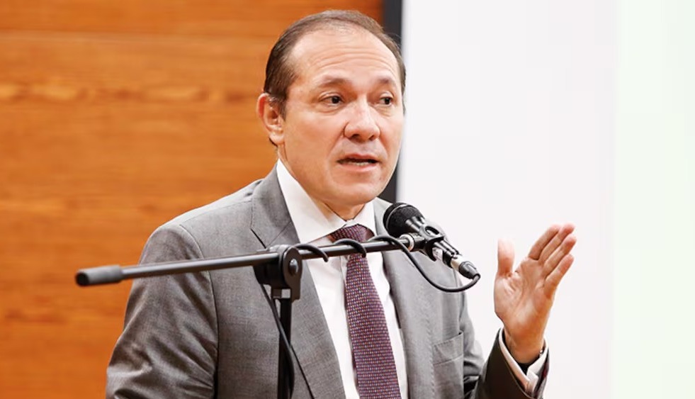 La Corte deja en firme audiencia de acusación contra el ministro Antonio Sanguino - El Meridiano